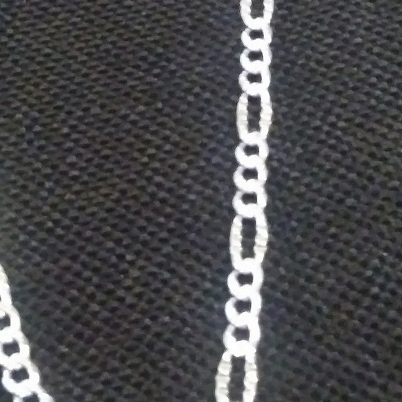 NEW-18" FIGARO STERLING CHAIN.(R19) - Picture 2 of 3